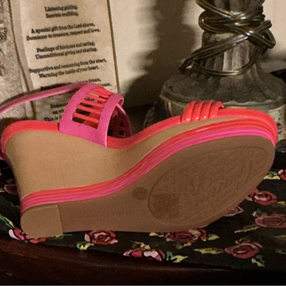 Wedges - Picture 4 of 4